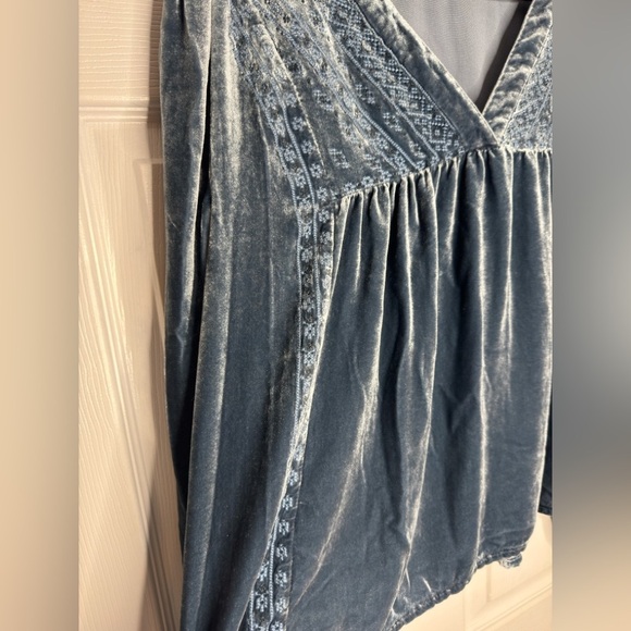 GARNET HILL Embroidered Yoke‎ Velvet Blouse Dusty Blue Size 14 Boho - Picture 7 of 7